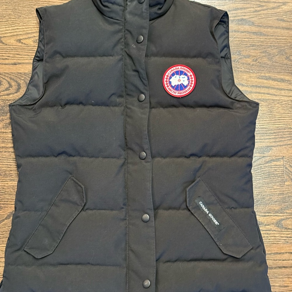 Canada Goose Women's Black Quilted Vest - Freestyle Vest